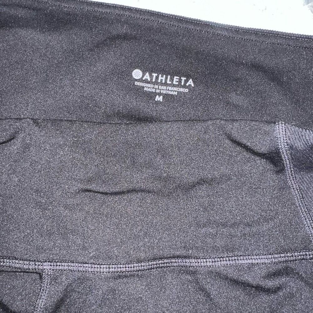 Athleta cropped black leggings ruching size M